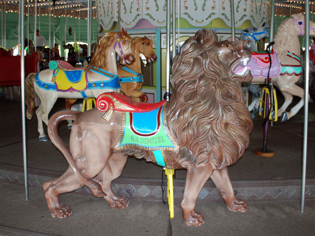 1890s-Canobie-Lake-Park-Carousel-rare-Dentzel-lion