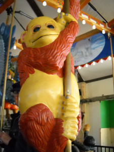 Nederland-CO-Carousel-of-Happiness-pole-monkey
