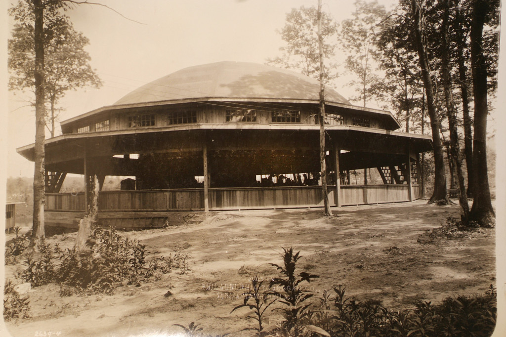 This is actually the PTC #9 building in Mount Gretna, before the carousel moved to Pine Grove.
