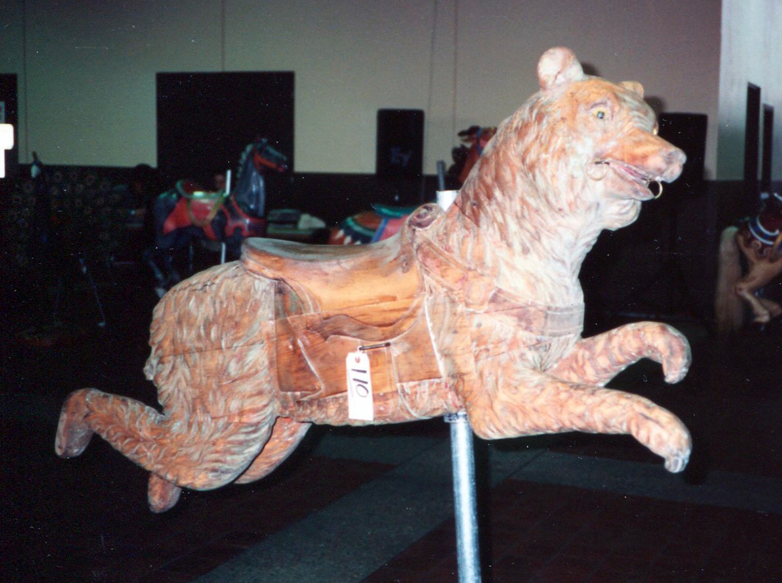 Dentzel-carousel-bear-Great-Escape-Fun-Park-Guernsey-auction-1989