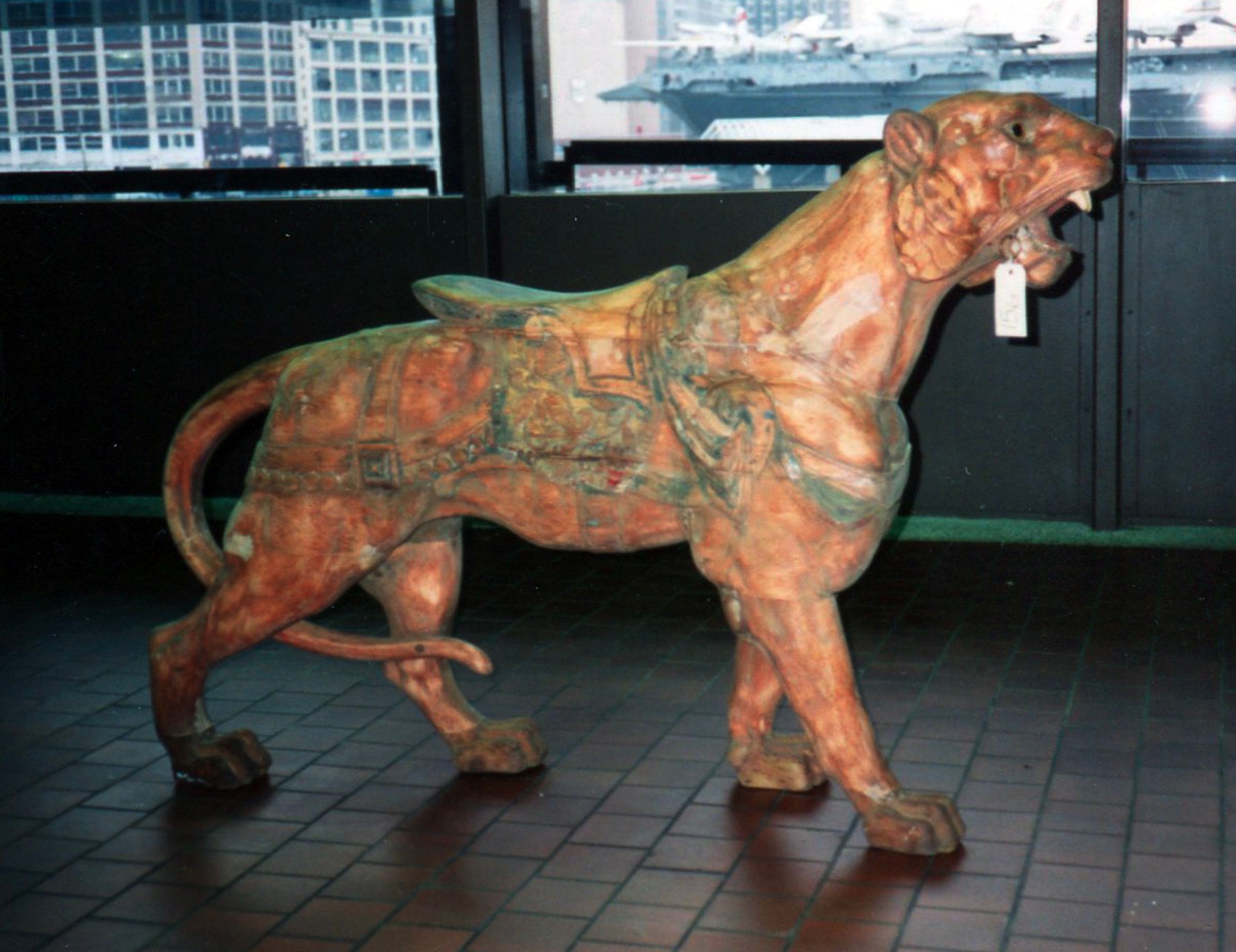 Dentzel-carousel-tiger-Great-Escape-Fun-Park-NYC-auction-1989