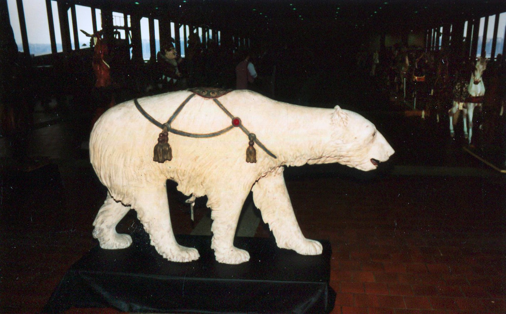 Rare-Allan-Herschell-carousel-polar-bear-NYC-auction-1989a