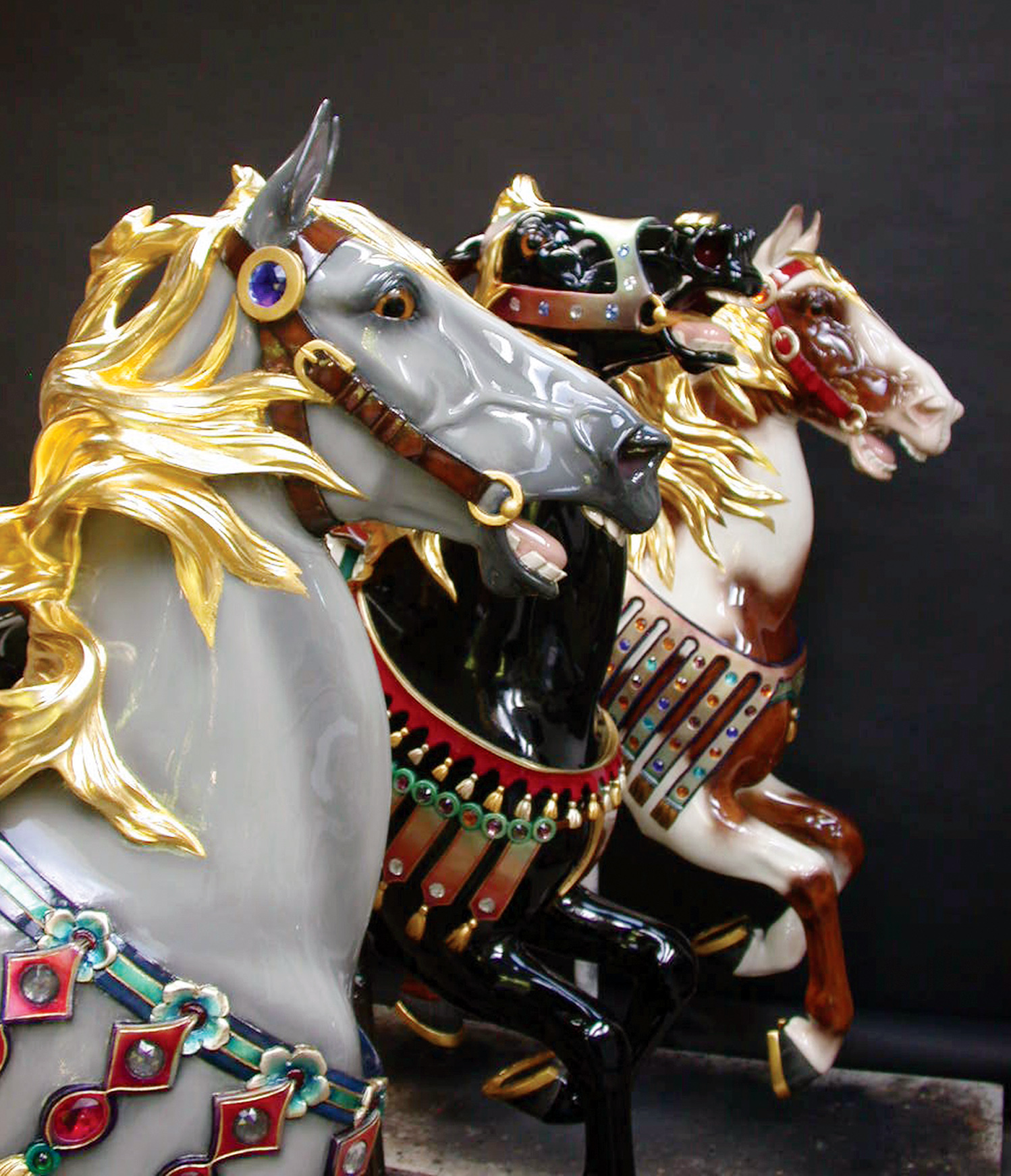 1927-Illions-supreme-carousel-horses-restored-gold-leaf-mane