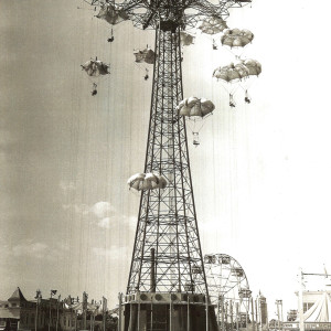 Parachute-ride-Coney-Island-sponsored-by-Lifesavers-Worlds-Fair-1940 ...